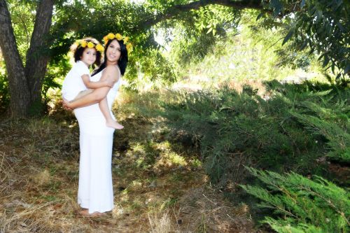 צילומי הריון | צילומי בת מצווה | צילומי אירועים | צילומי תדמית | צילומי משפחה | צילומי אופנה | צילומי תדמית | צילומי נופי וטבע | צילום אירועים קטנים צילומי הריון